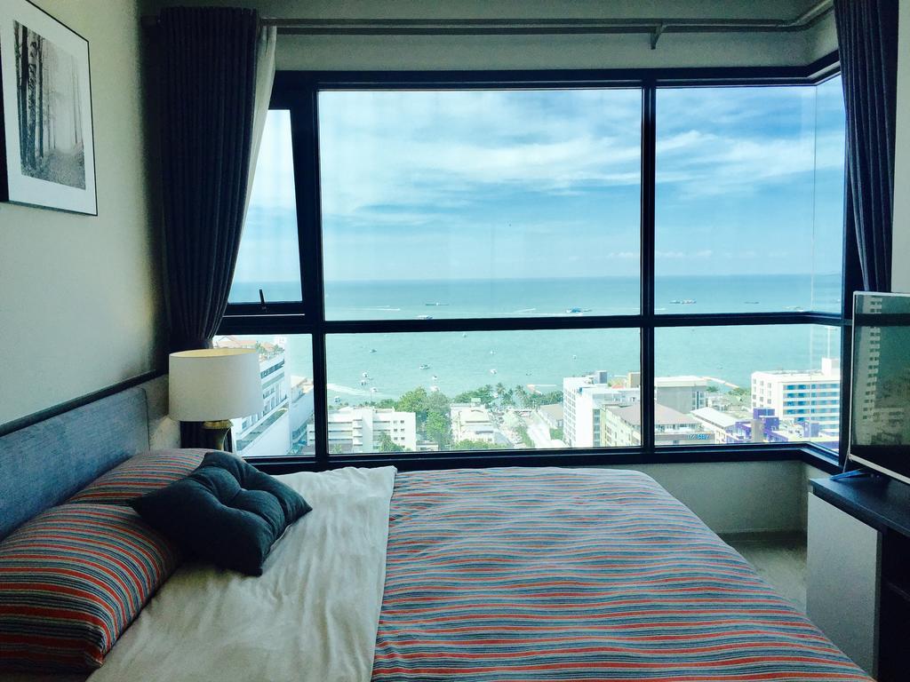 Base Central Pattaya By Alex Luaran gambar
