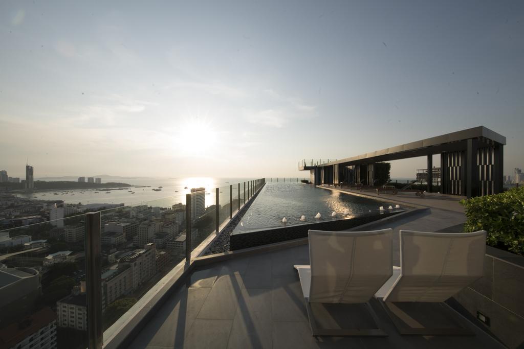 Base Central Pattaya By Alex Luaran gambar
