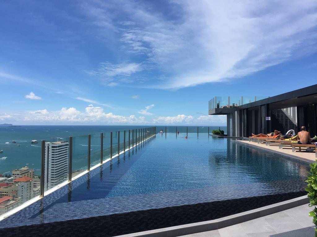 Base Central Pattaya By Alex Luaran gambar
