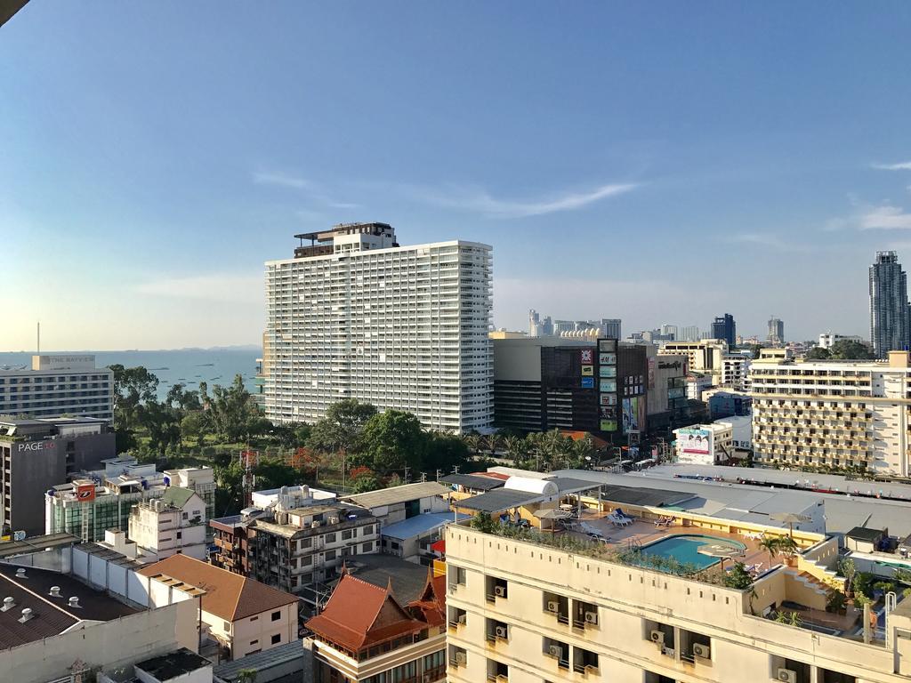 Base Central Pattaya By Alex Luaran gambar